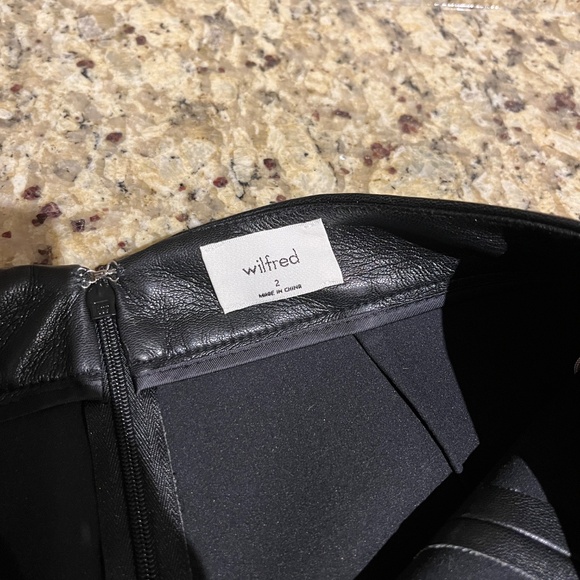 Aritzia Patio Skirt - Picture 4 of 4